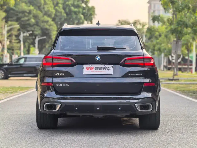 BMW X5 — Фото автомобиля 4