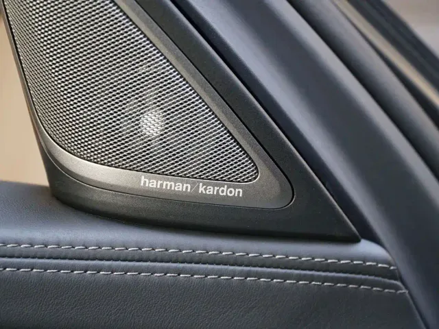 BMW BMW 7 Series 2021 Model 730Li Luxury Package — Фото автомобиля 12