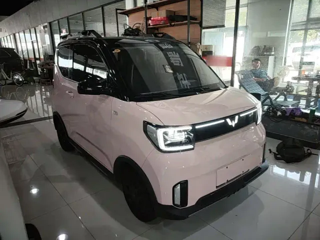 Wuling Motors Hongguang MINIEV 2022 GAMEBOY 200km Play Edition LFP — Фото автомобиля 3