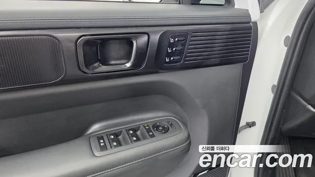 Hyundai Santa Fe MX5 — Фото автомобиля 28