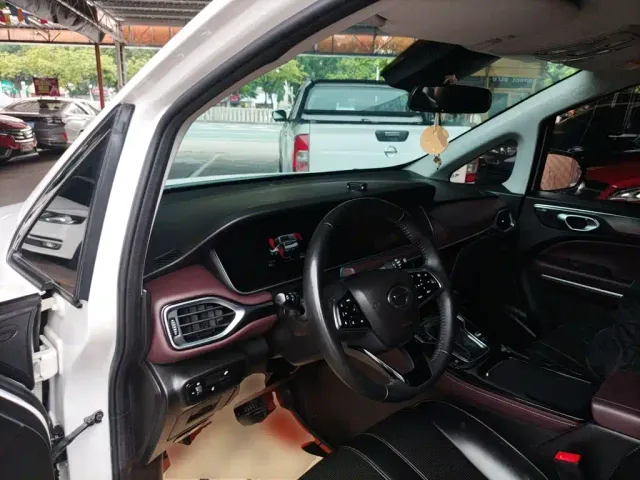 GAC Trumpchi M6 — Фото автомобиля 5