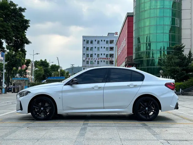 BMW 1 Series — Фото автомобиля 4