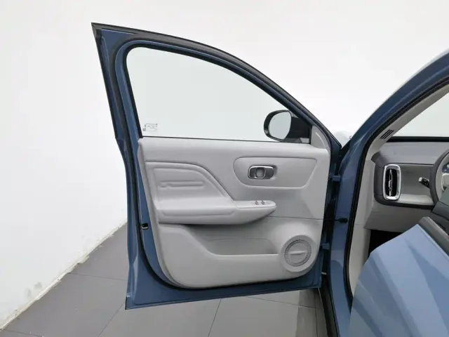 Leapmotor B10 — Фото автомобиля 8