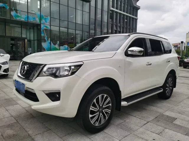 Фотография автомобиля — Nissan Terra