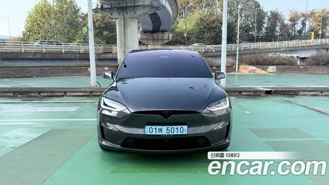 Фотография автомобиля — Tesla Model X