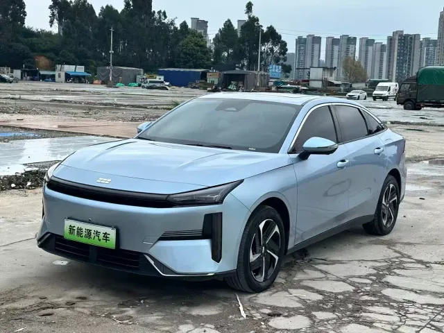 Фотография автомобиля — Geely Galaxy L6
