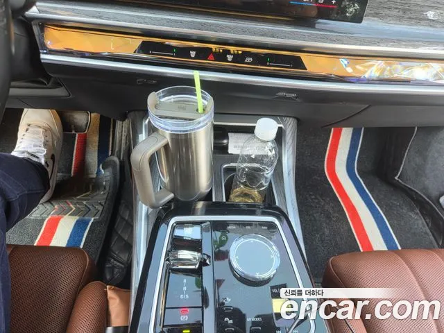BMW 7 Series G70 — Фото автомобиля 7