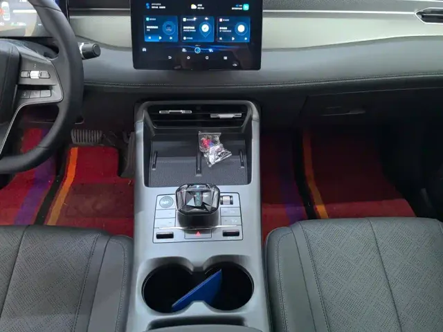 BYD Qin PLUS — Фото автомобиля 16