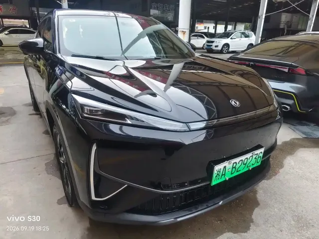 Dongfeng Fengshen L7 — Фото автомобиля 3