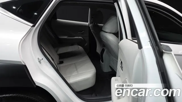 Hyundai Kona SX2 — Фото автомобиля 18