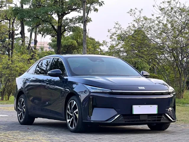 Geely Galaxy L6 — Фото автомобиля 3