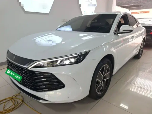 Фотография автомобиля — BYD Qin L
