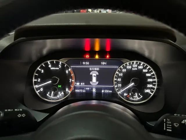 Nissan X-Trail — Фото автомобиля 10