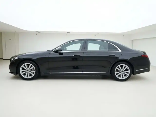 Mercedes-Benz S-Class — Фото автомобиля 3