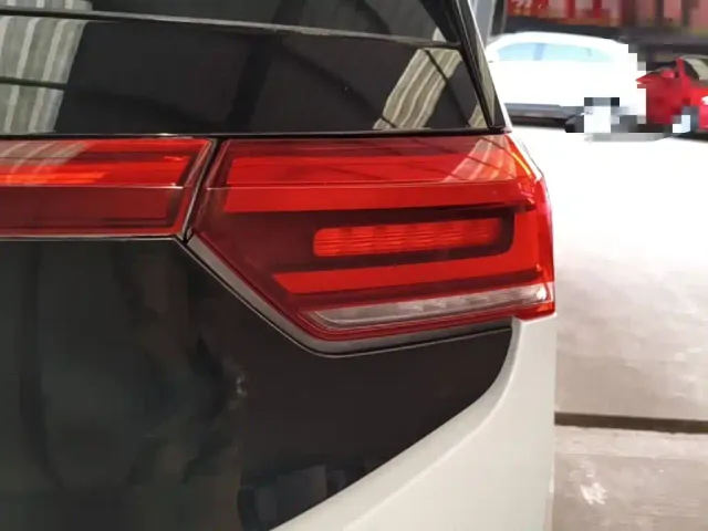 Volkswagen ID.3 — Фото автомобиля 7