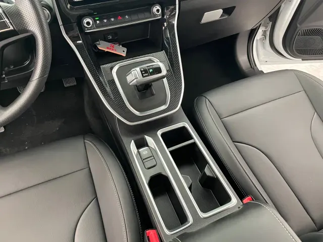 Haval M6 — Фото автомобиля 11