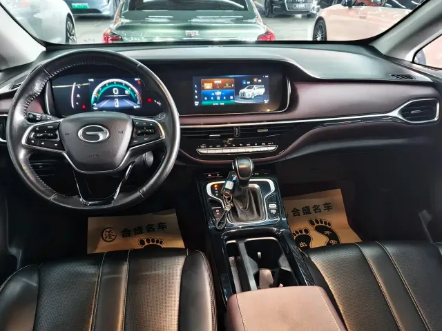 GAC Trumpchi M6 — Фото автомобиля 10