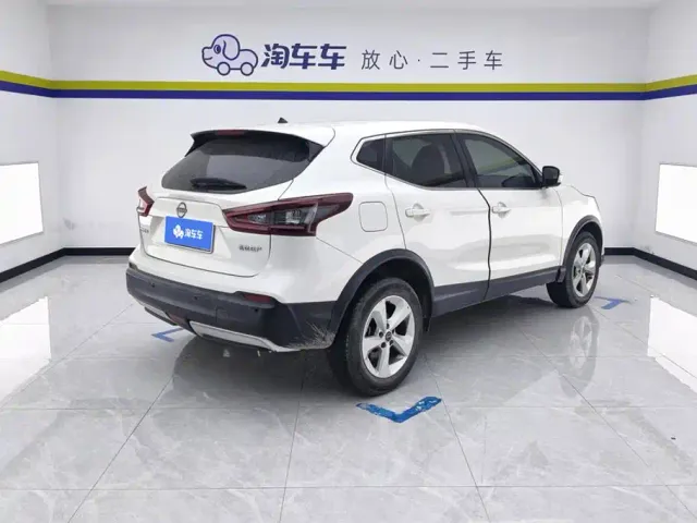 Nissan Qashqai — Фото автомобиля 3