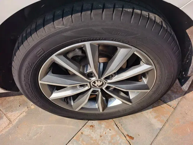 Skoda Octavia — Фото автомобиля 10