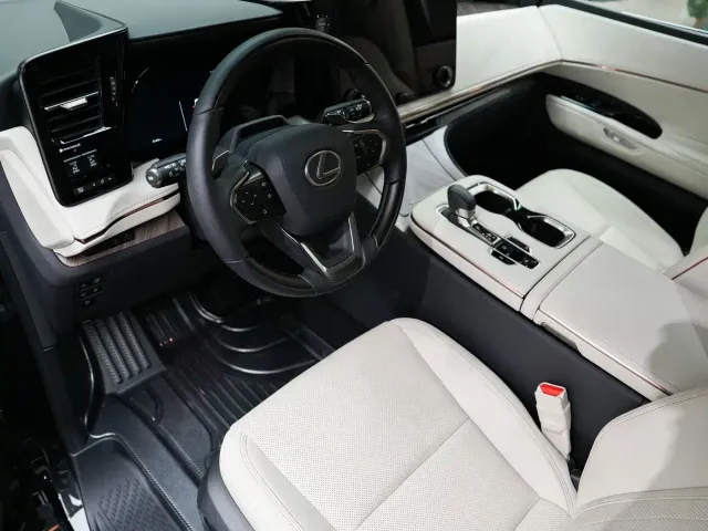 Lexus LM — Фото автомобиля 19