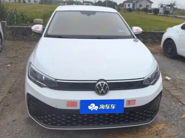 Volkswagen Lavida — Фото автомобиля 2