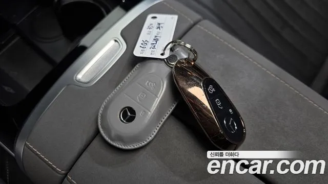 Mercedes-Benz EQS — Фото автомобиля 29