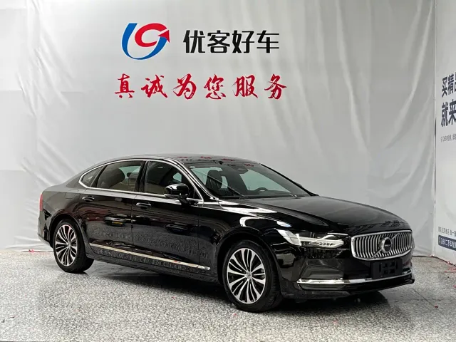 Volvo S90 — Фото автомобиля 3