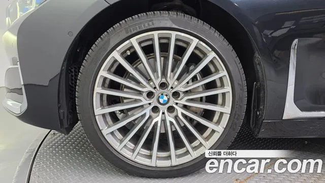 BMW 7 Series — Фото автомобиля 5