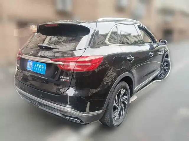 Hongqi HS5 — Фото автомобиля 5