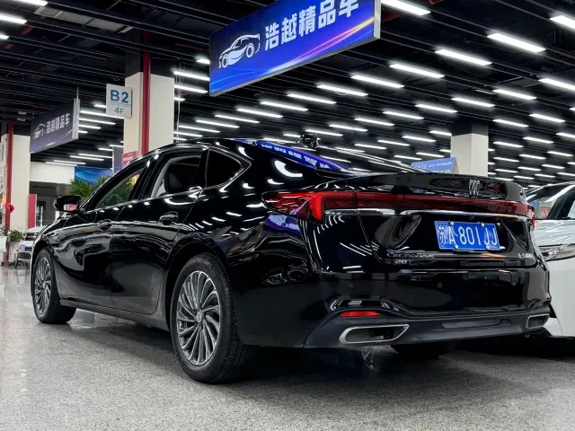 Buick LaCrosse — Фото автомобиля 9