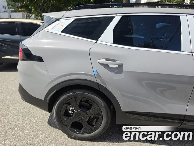 Kia Sportage Бензин 1.6 турбо 2WD — Фото автомобиля 15