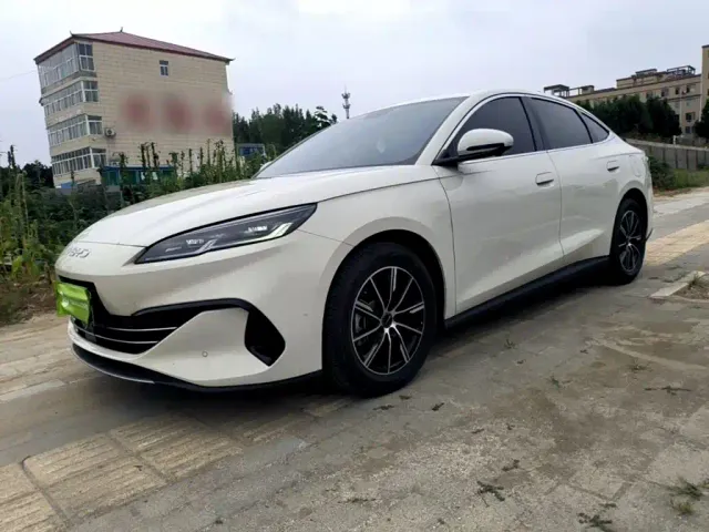 Фотография автомобиля — BYD Seal 06