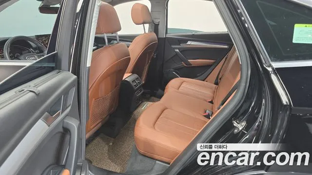 Audi Q5 FY — Фото автомобиля 17