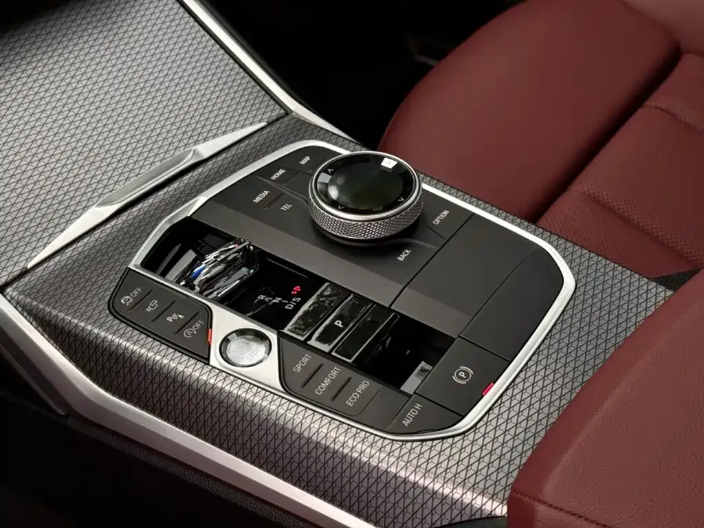 BMW BMW 4 Series 2024 430i M Sport Shadow Edition — Фото автомобиля 14