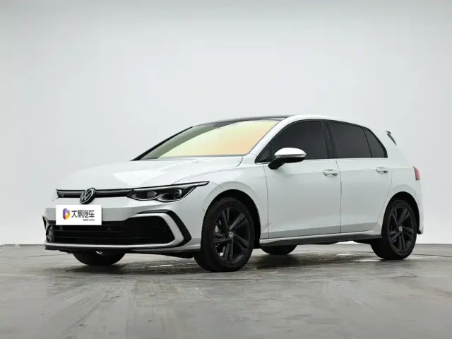 Фотография автомобиля — Volkswagen Golf
