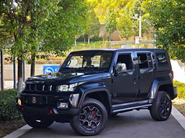 Фотография автомобиля — BAIC BJ40