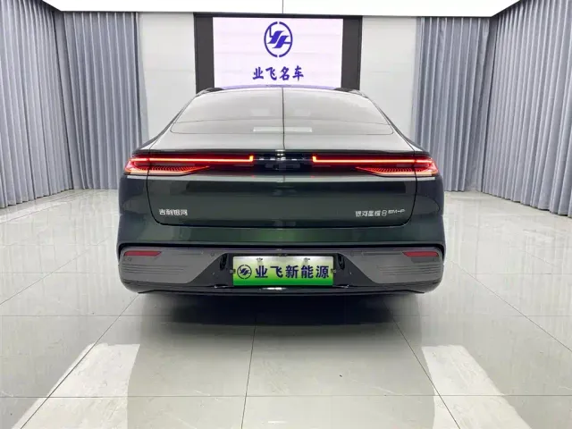 Geely Galaxy Xingyao 8 — Фото автомобиля 5