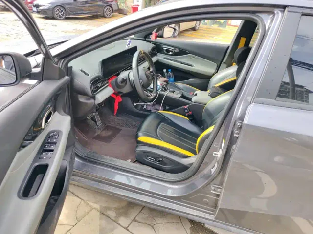 GAC Trumpchi Trumpchi Emkoo 2022 270T DCT J16 Galaxy Fighter Edition — Фото автомобиля 15