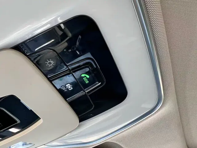 Hongqi H5 — Фото автомобиля 12