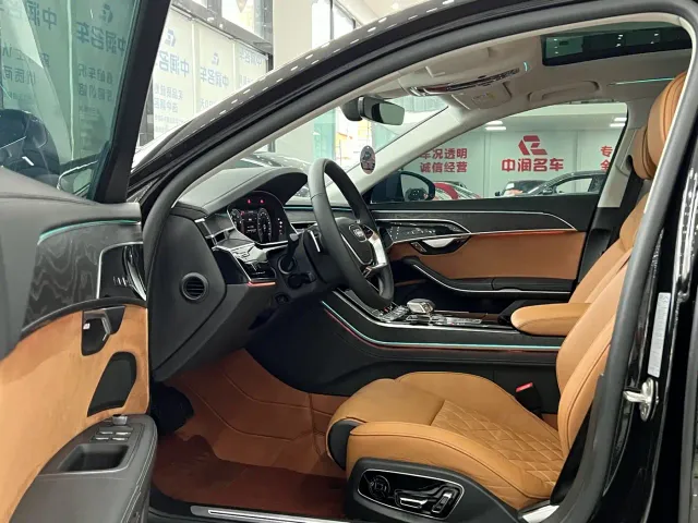Audi A8 — Фото автомобиля 4