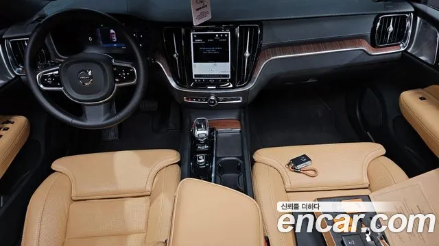 Вольво V60 V60 Cross Country 2 поколение B5 Ultimate AWD — Фото автомобиля 7