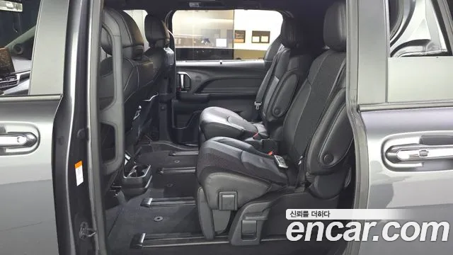 Toyota Sienna 4th Gen — Фото автомобиля 16