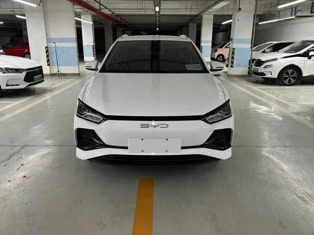 BYD e2 — Фото автомобиля 2