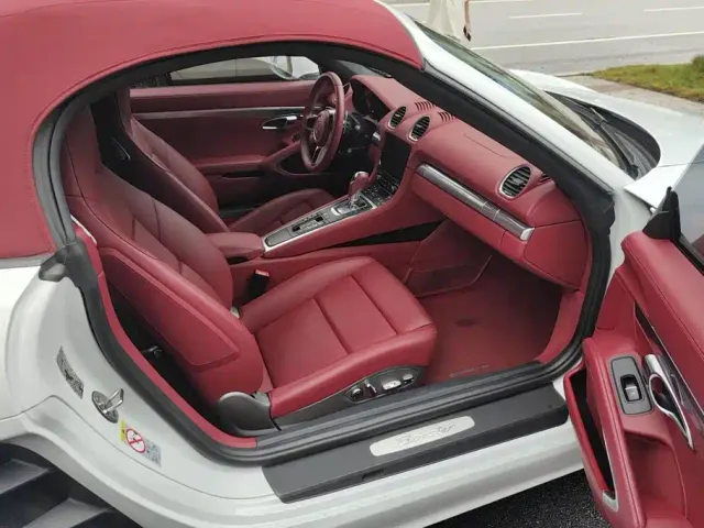 Porsche 718 — Фото автомобиля 8