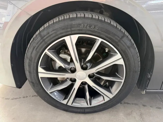Geely Emgrand — Фото автомобиля 5