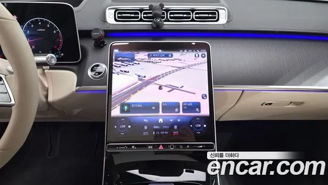 Mercedes-Benz S-Class — Фото автомобиля 15