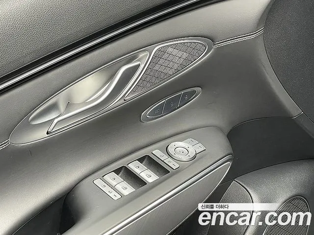 Genesis GV70 Electrified GV70 — Фото автомобиля 18