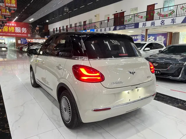 Wuling Bingo — Фото автомобиля 3