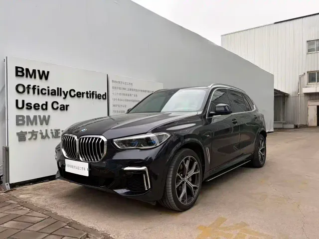 Фотография автомобиля — BMW X5
