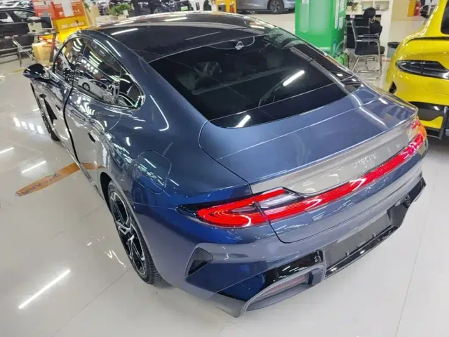 Xiaomi SU7 — Фото автомобиля 4